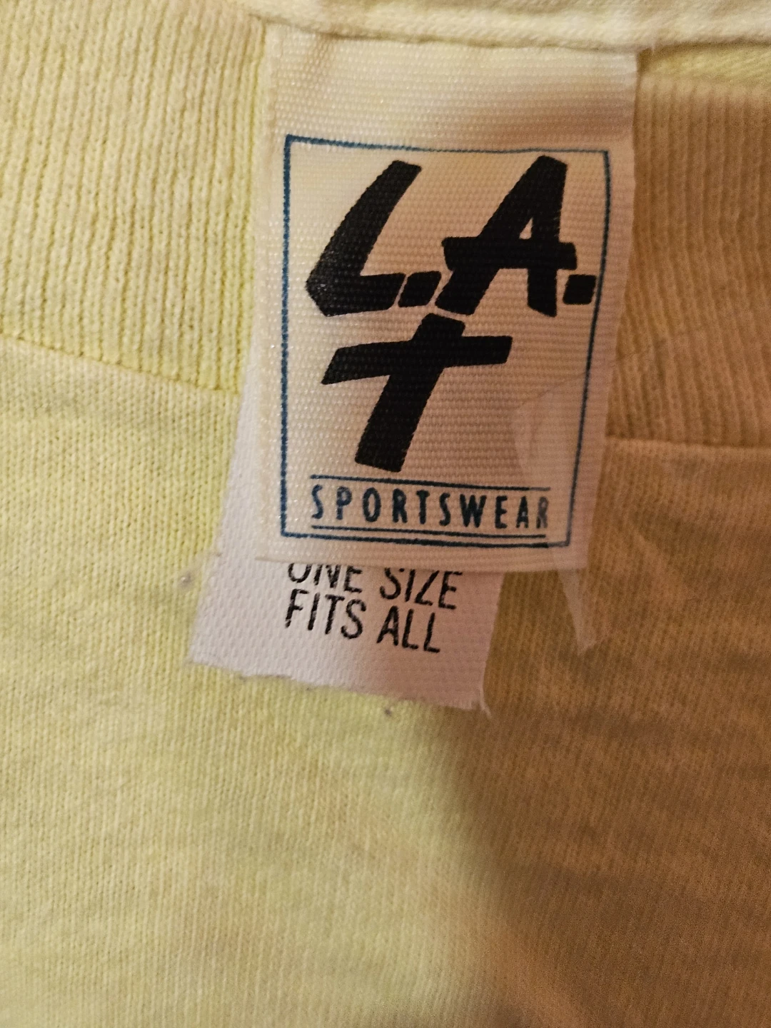 Women's Tshirt. One size fits all. - photo 4