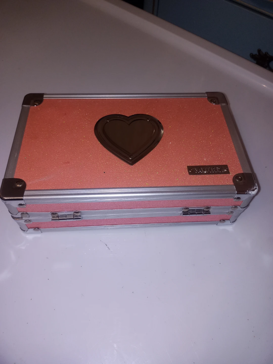 Heart Box With Latch - photo 3