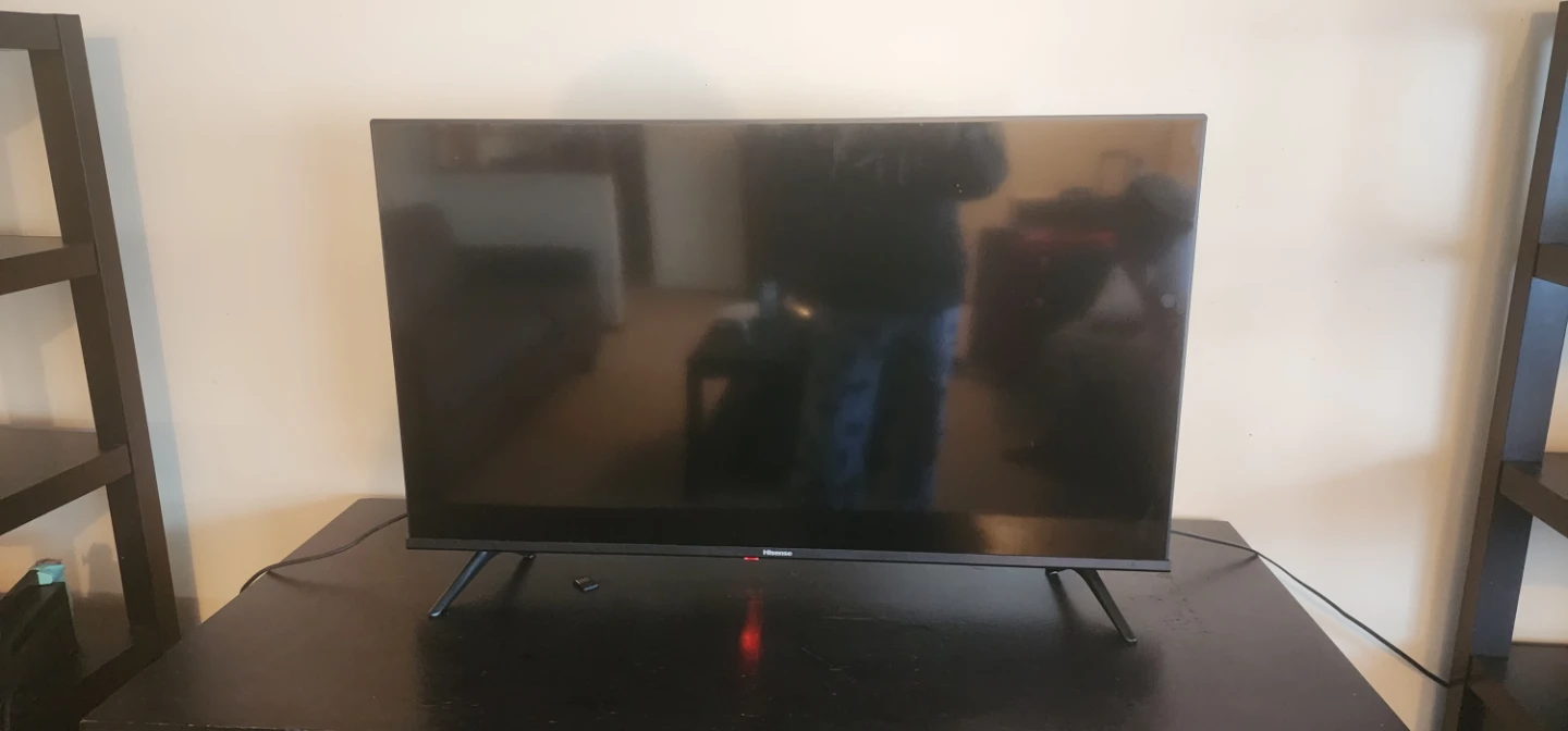 40" Hisense HD Smart TV - photo 3