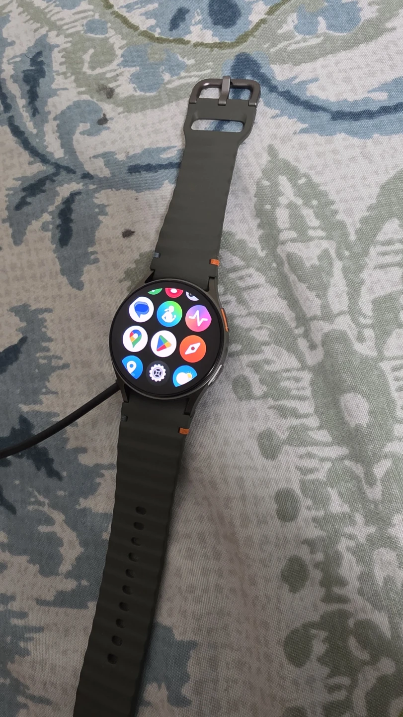 Samsung Galaxy Watch 7 - photo 2