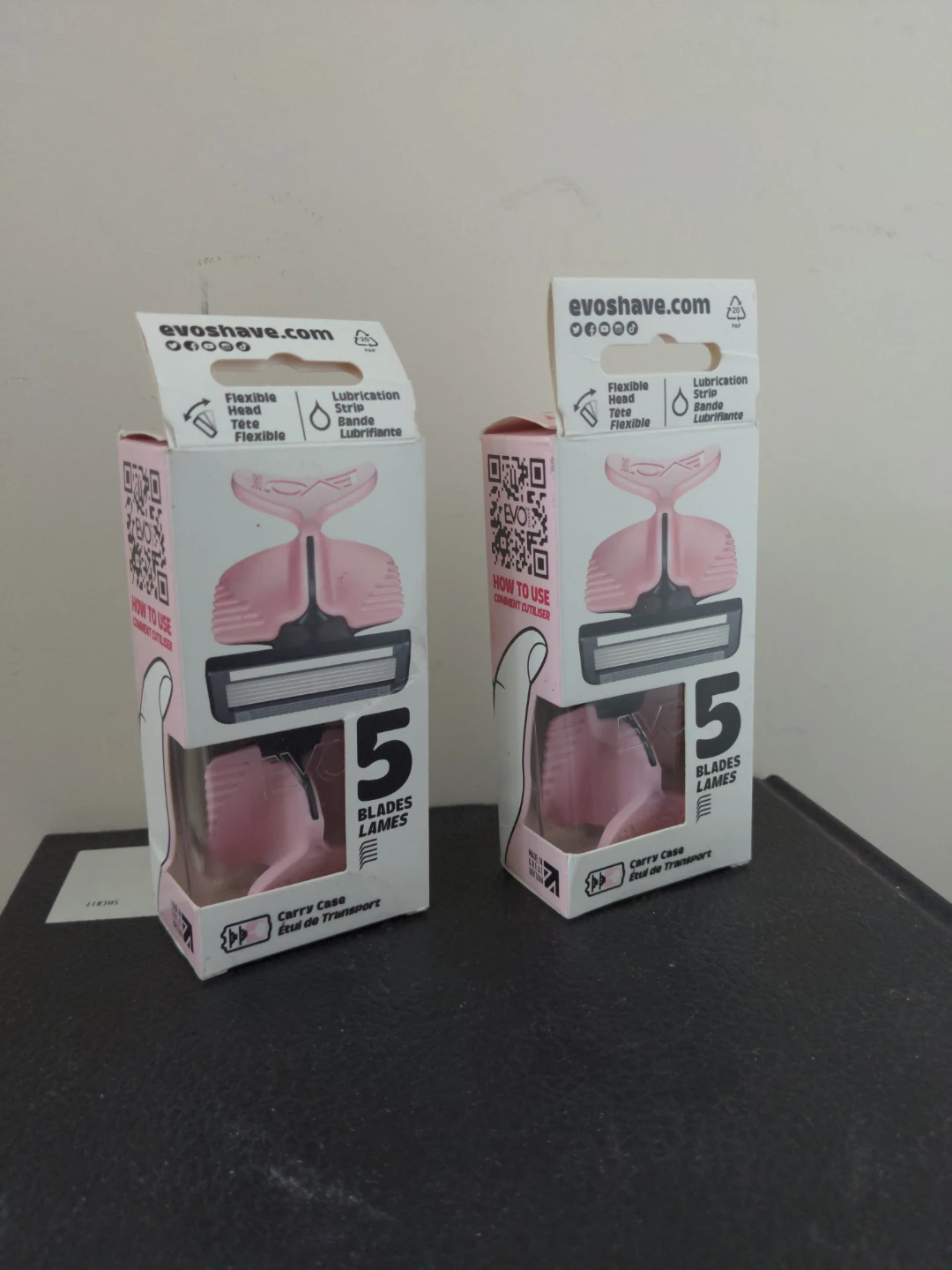 Evo Shave Pink Razor with 5 Blades and Carry Case (2 Pack)