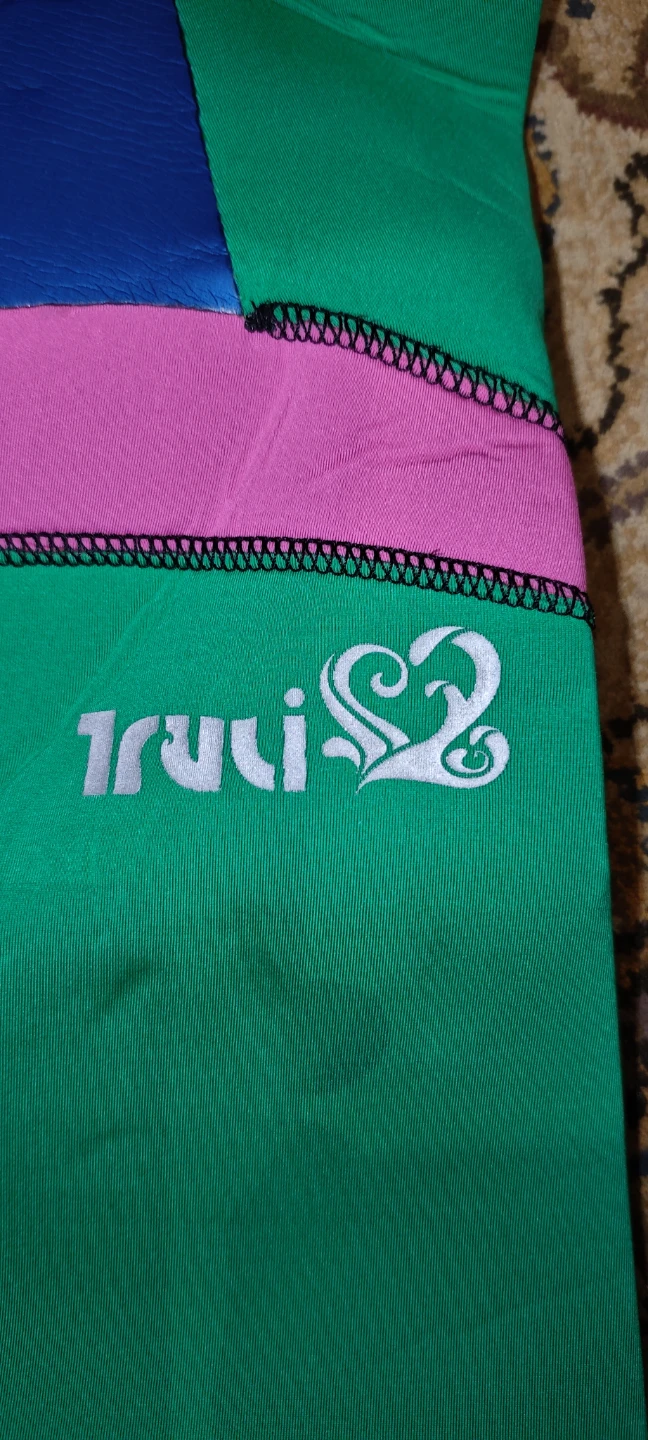 Truli Youth Wetsuit Size M - photo 3