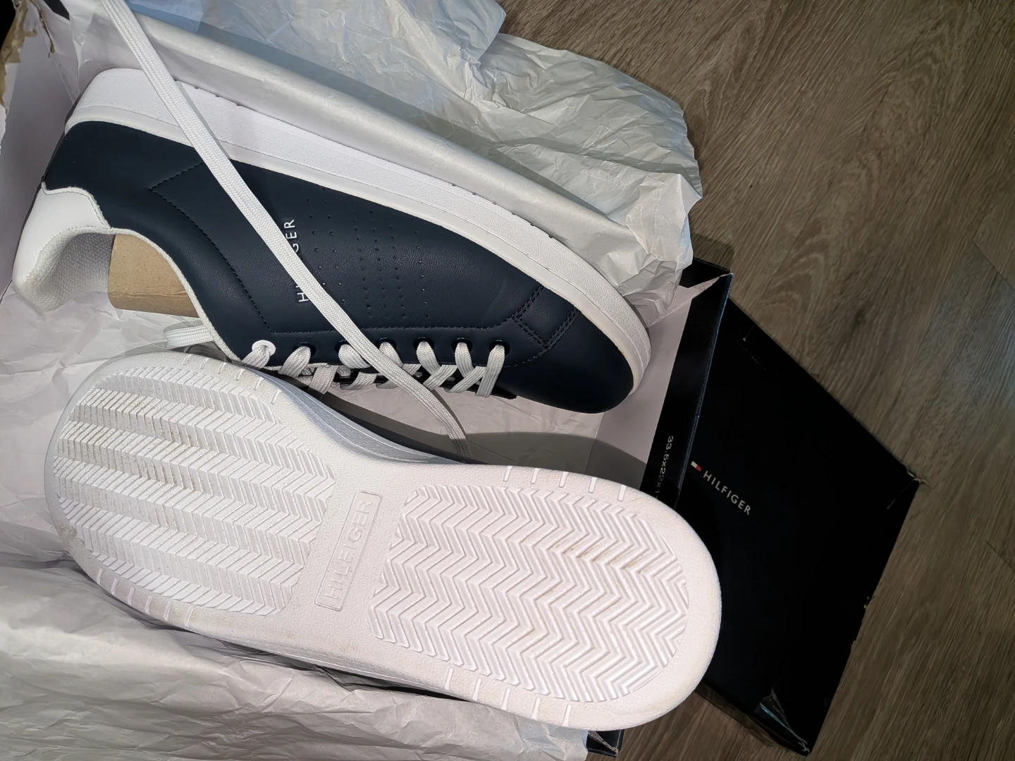 Tommy Hilfiger Navy Sneakers