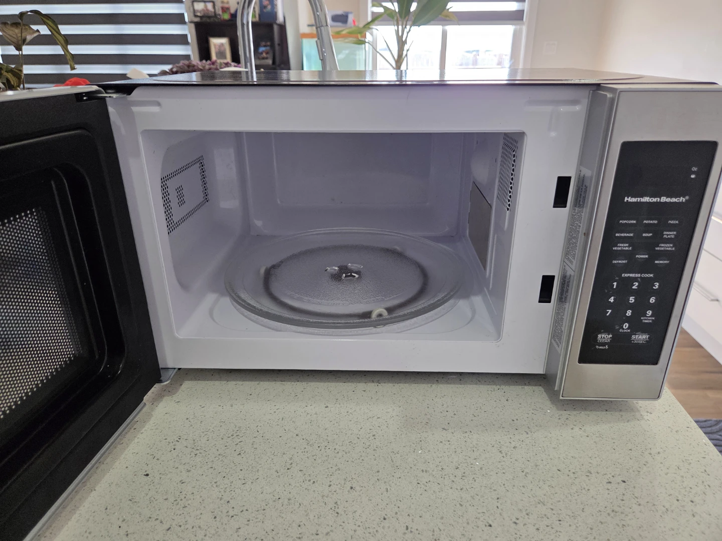 Stainless Steel Hamilton Beach Microwave Oven - photo 3