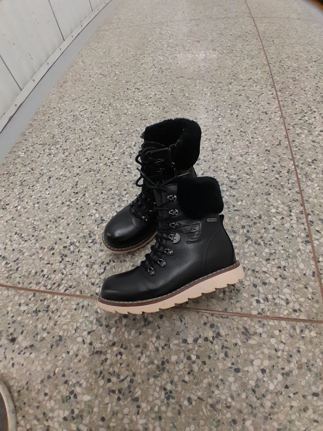 Royal Canadian Winter Boots Women's Size 7 - photo 4