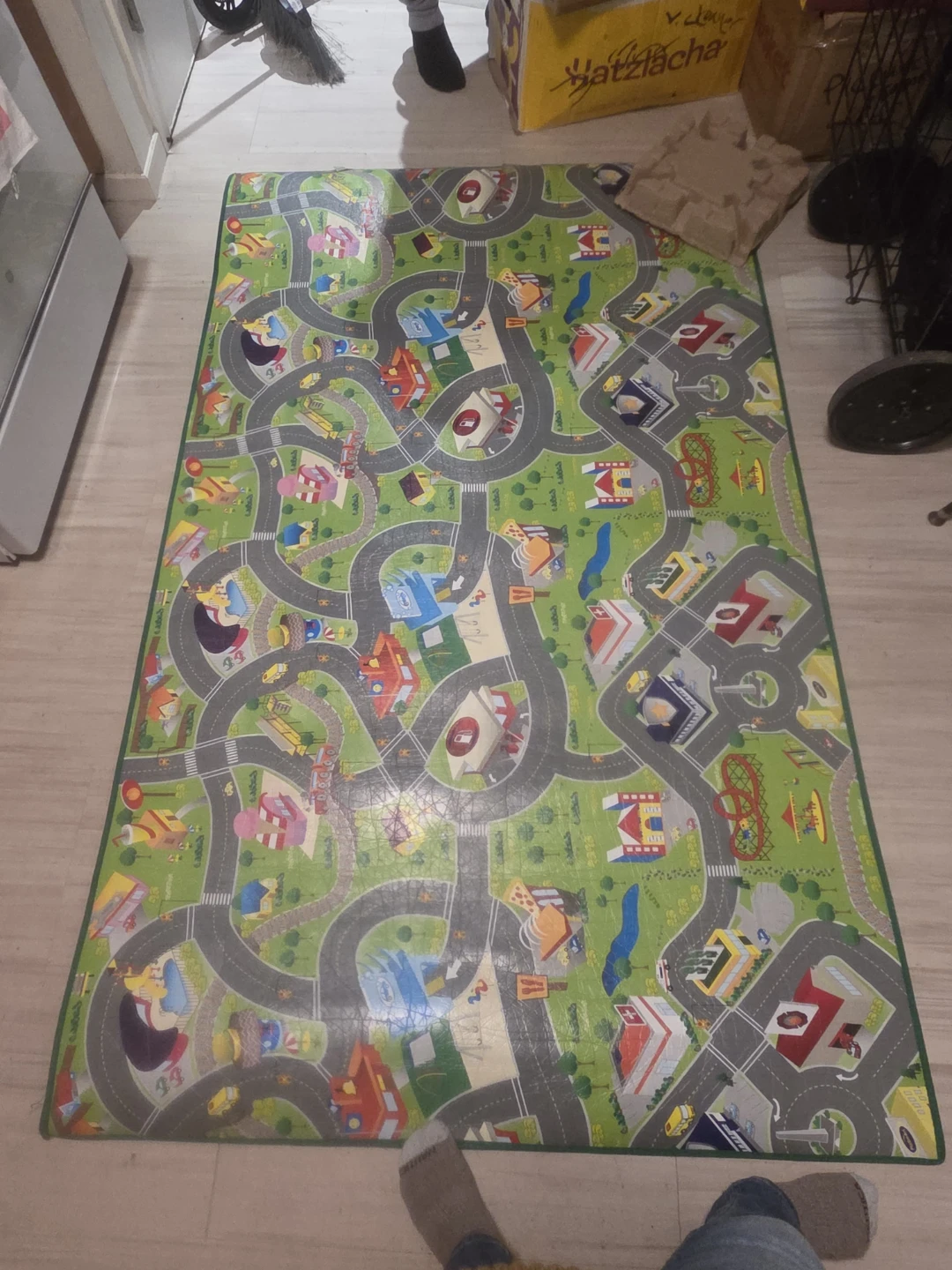 Kids Play Mat with Town and Road Design