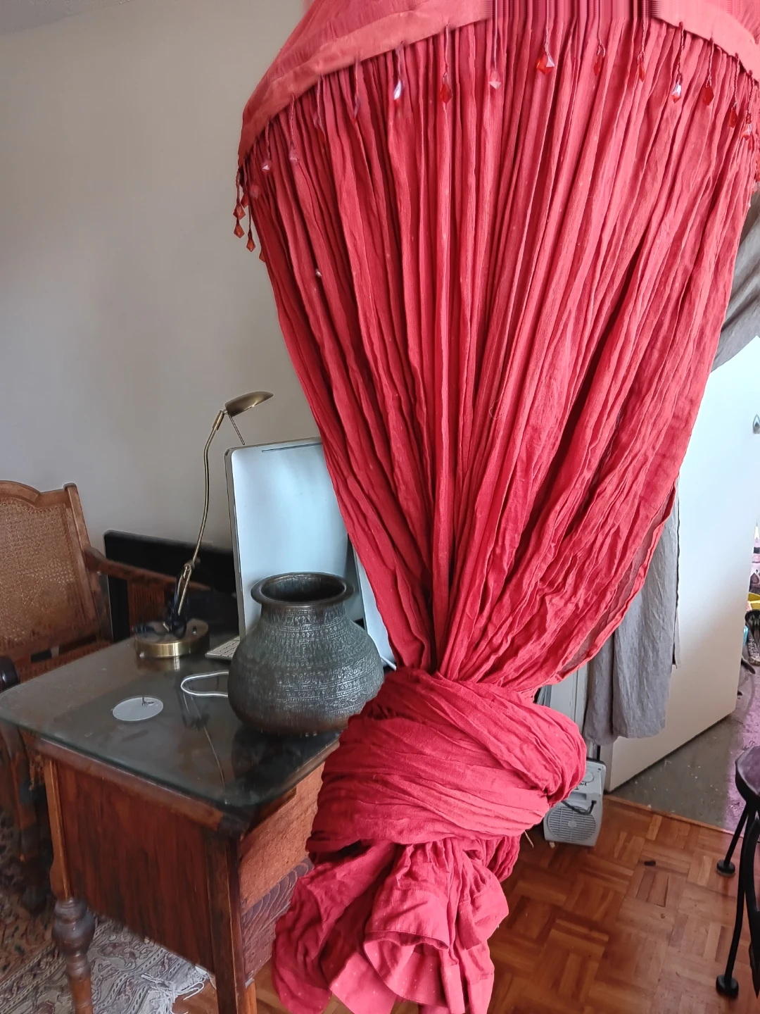 🧡 Red Bed Canopy with Beads - photo 2