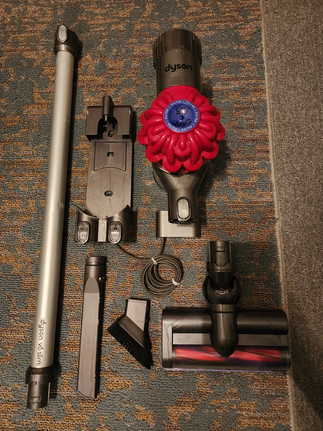 Dyson V6 Slim Extra Cord-Free Cordless Vacuum