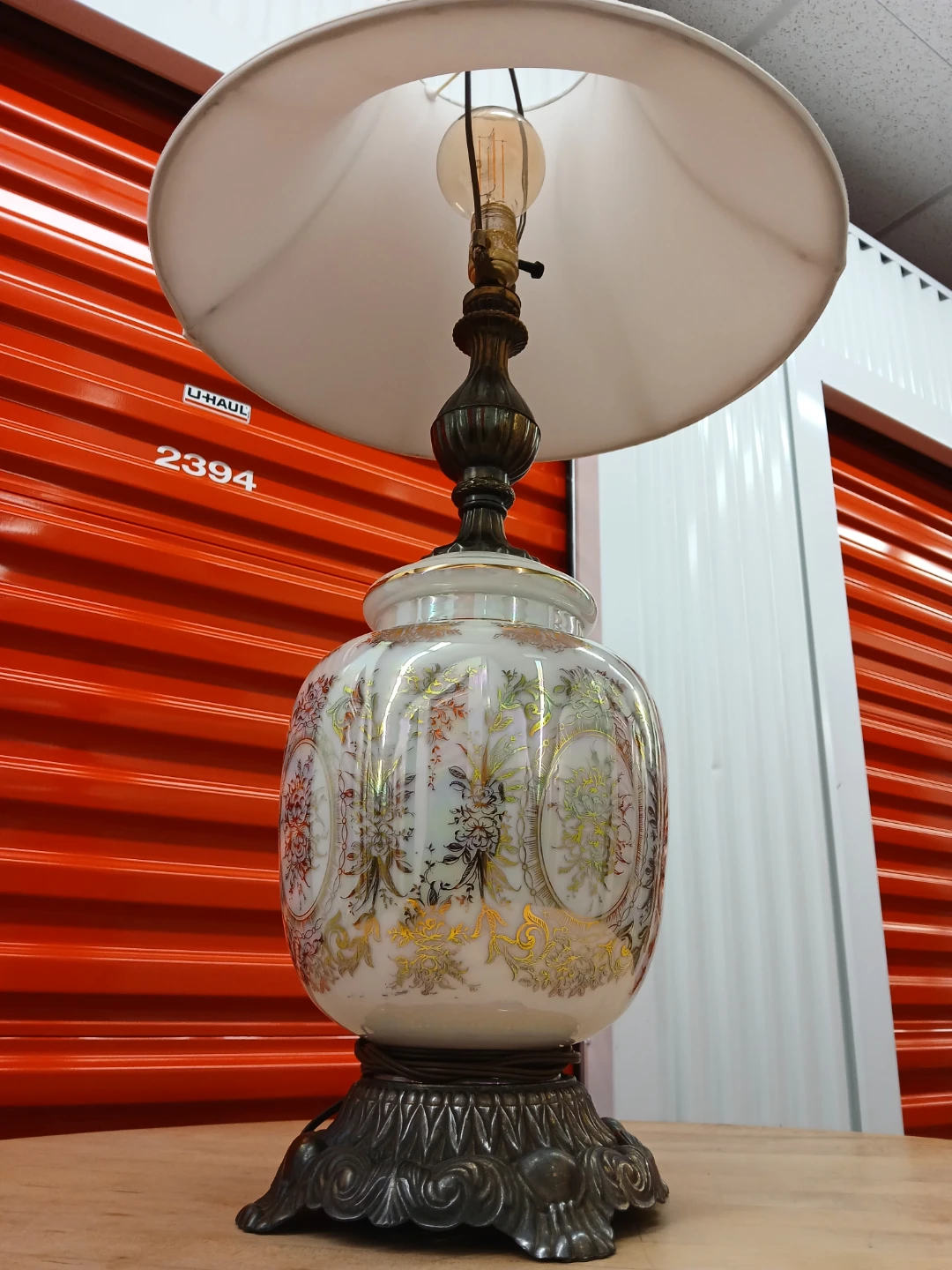 Vintage Floral Ceramic Table Lamp - photo 3