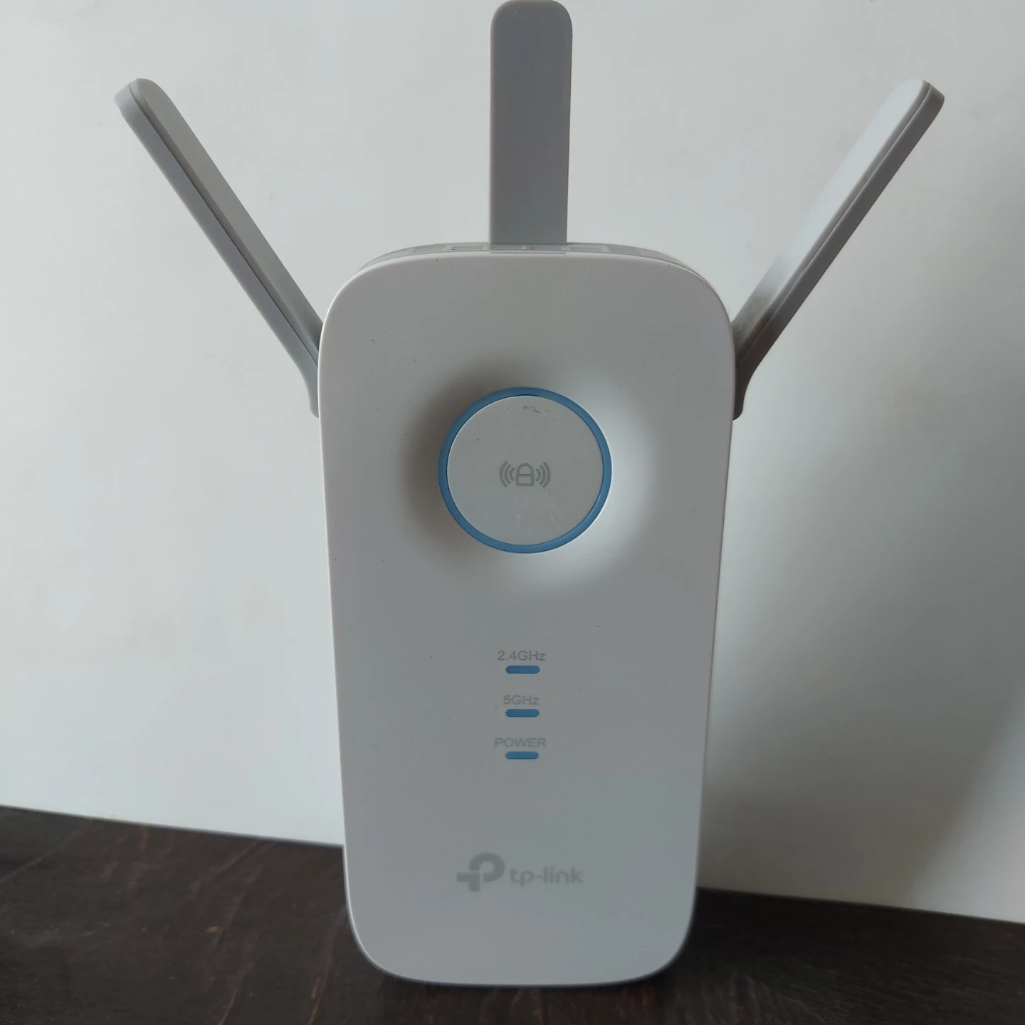 TP-Link AC1900 - Wi-Fi Range Extender - RE550