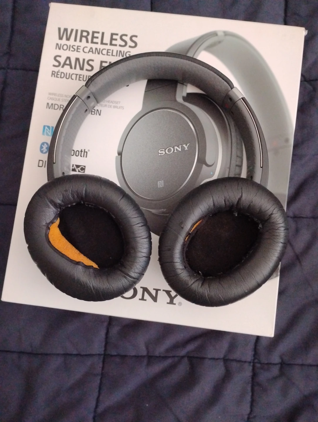 Sony Wireless Noise Cancelling Headphones MDR-ZX770BN - photo 2