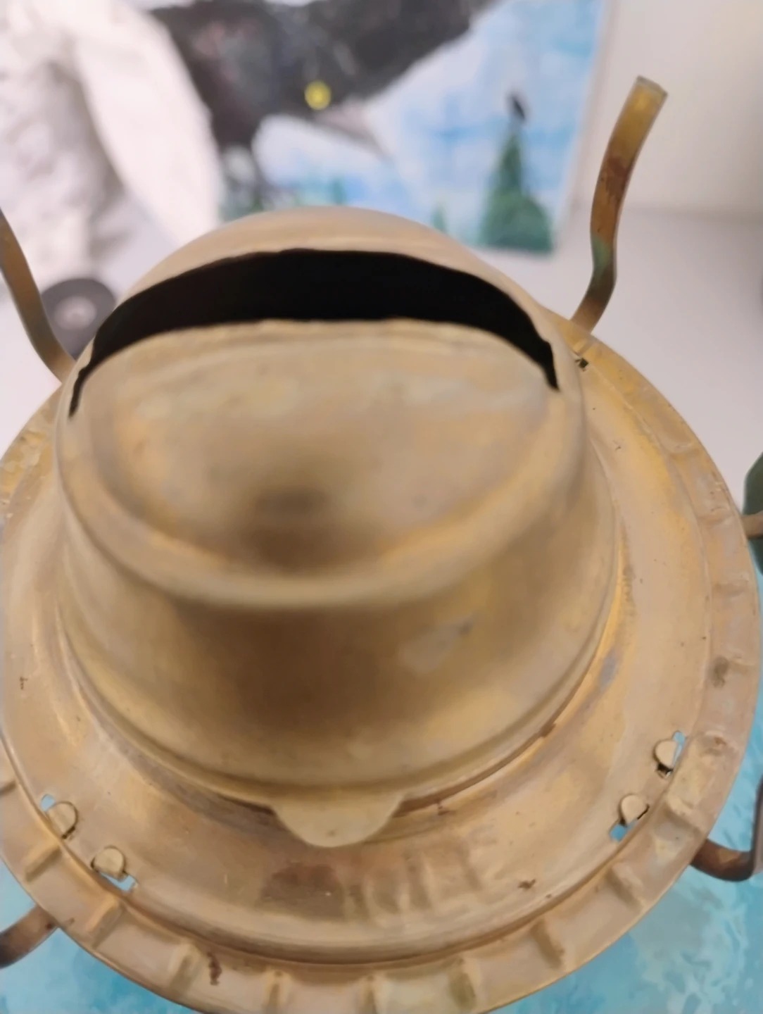 Rare find!! Blue Glass Oil Kerosene Lamp with Brass Burner - photo 3