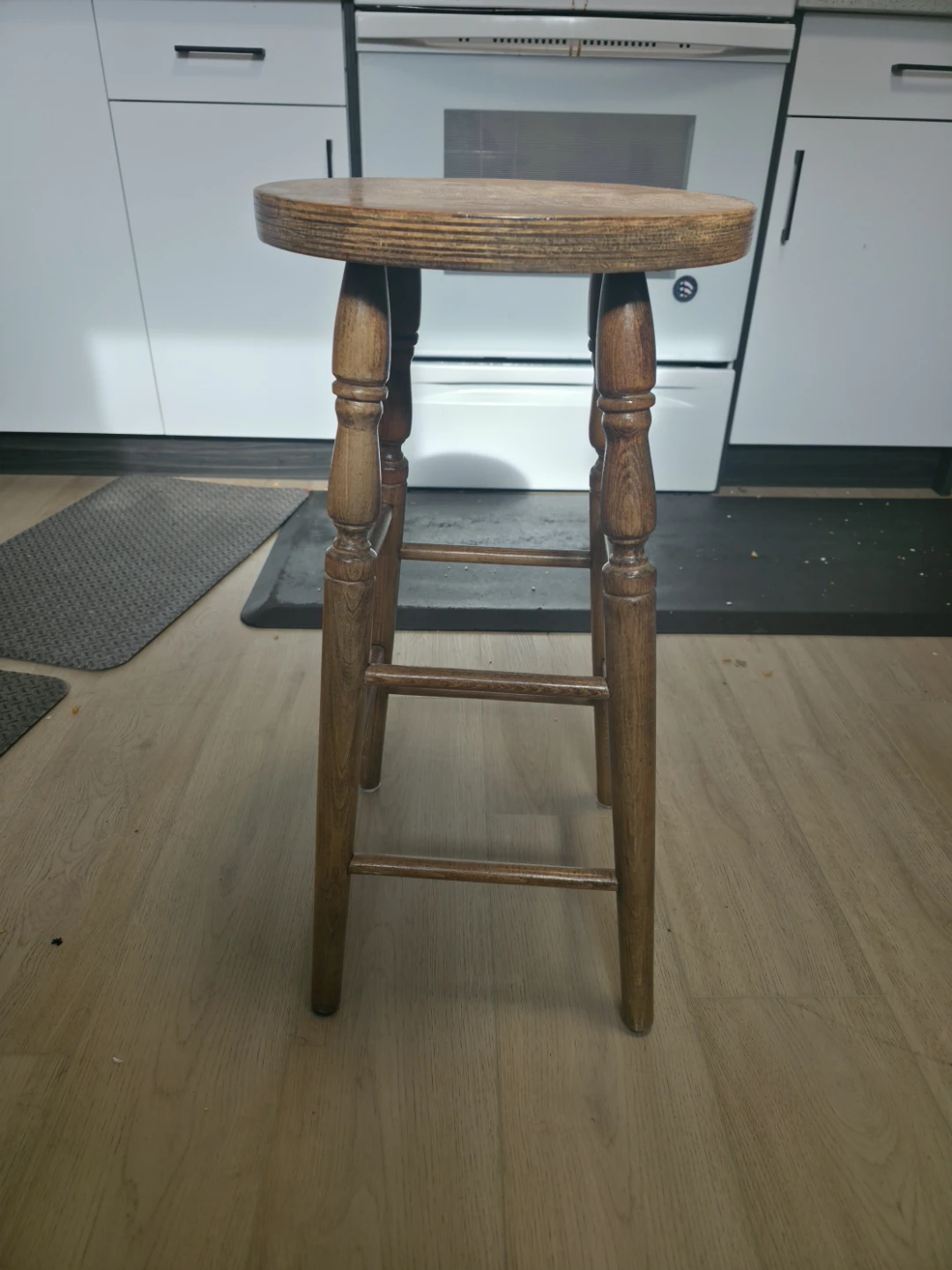Wooden Bar Stool - photo 2