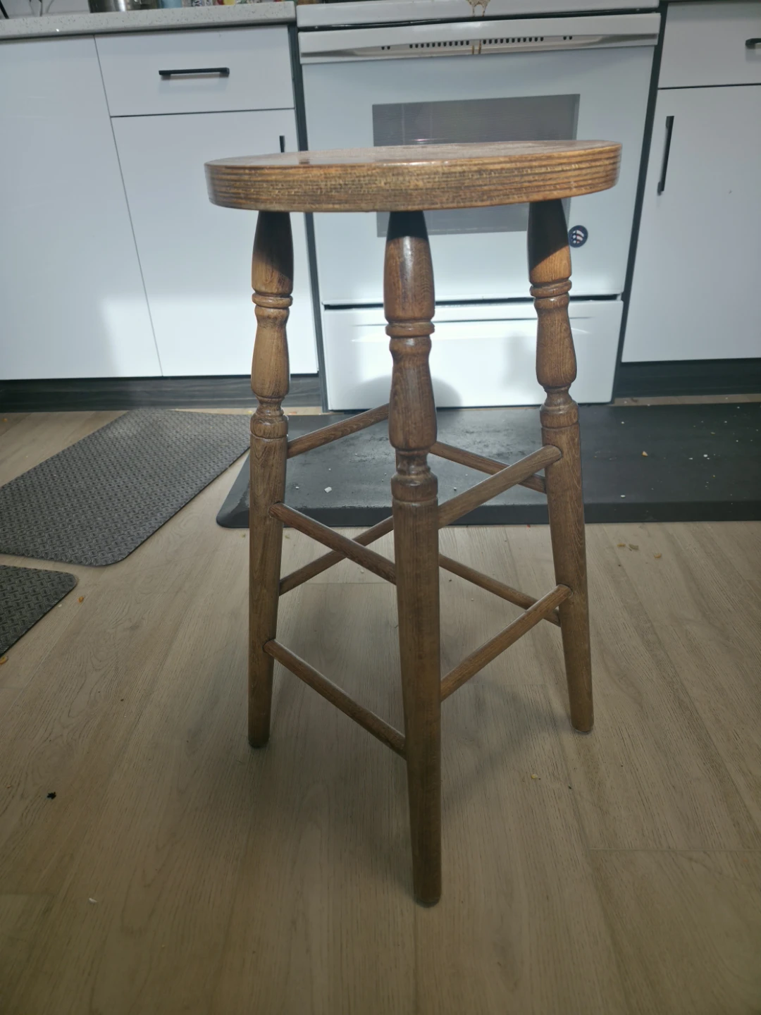 Wooden Bar Stool - photo 3