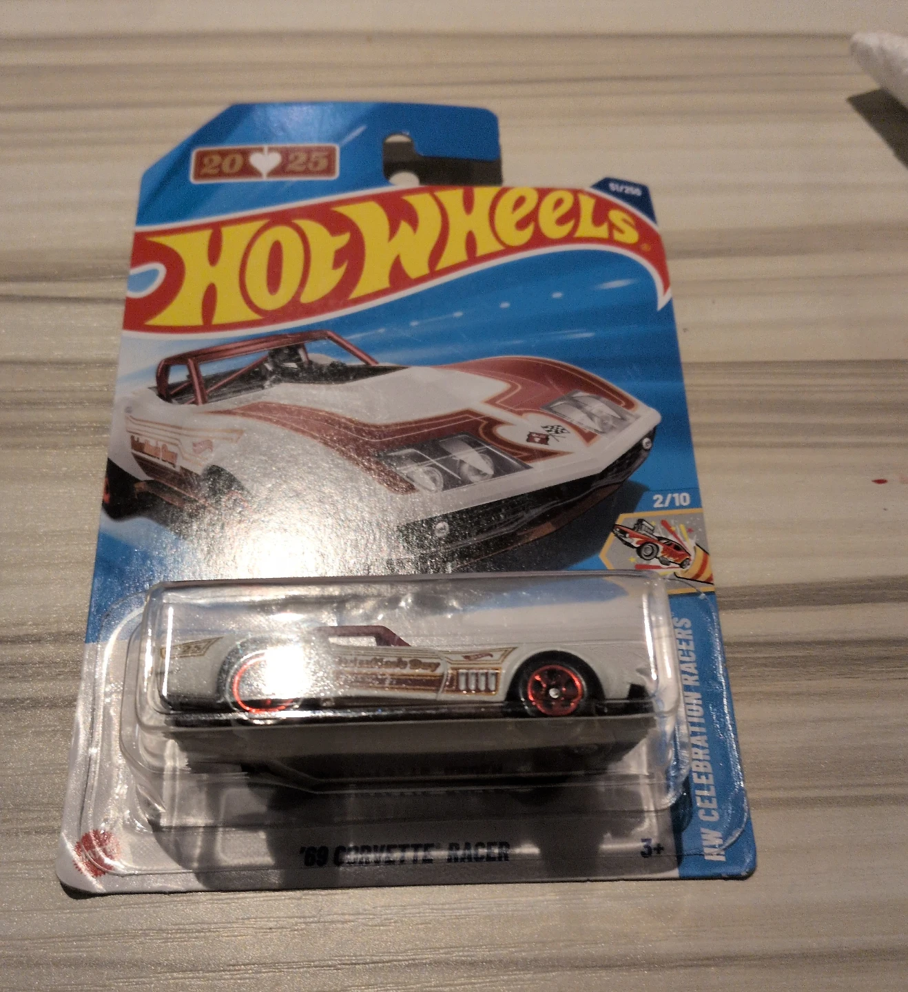Hot Wheels '69 Corvette Racer 1:64