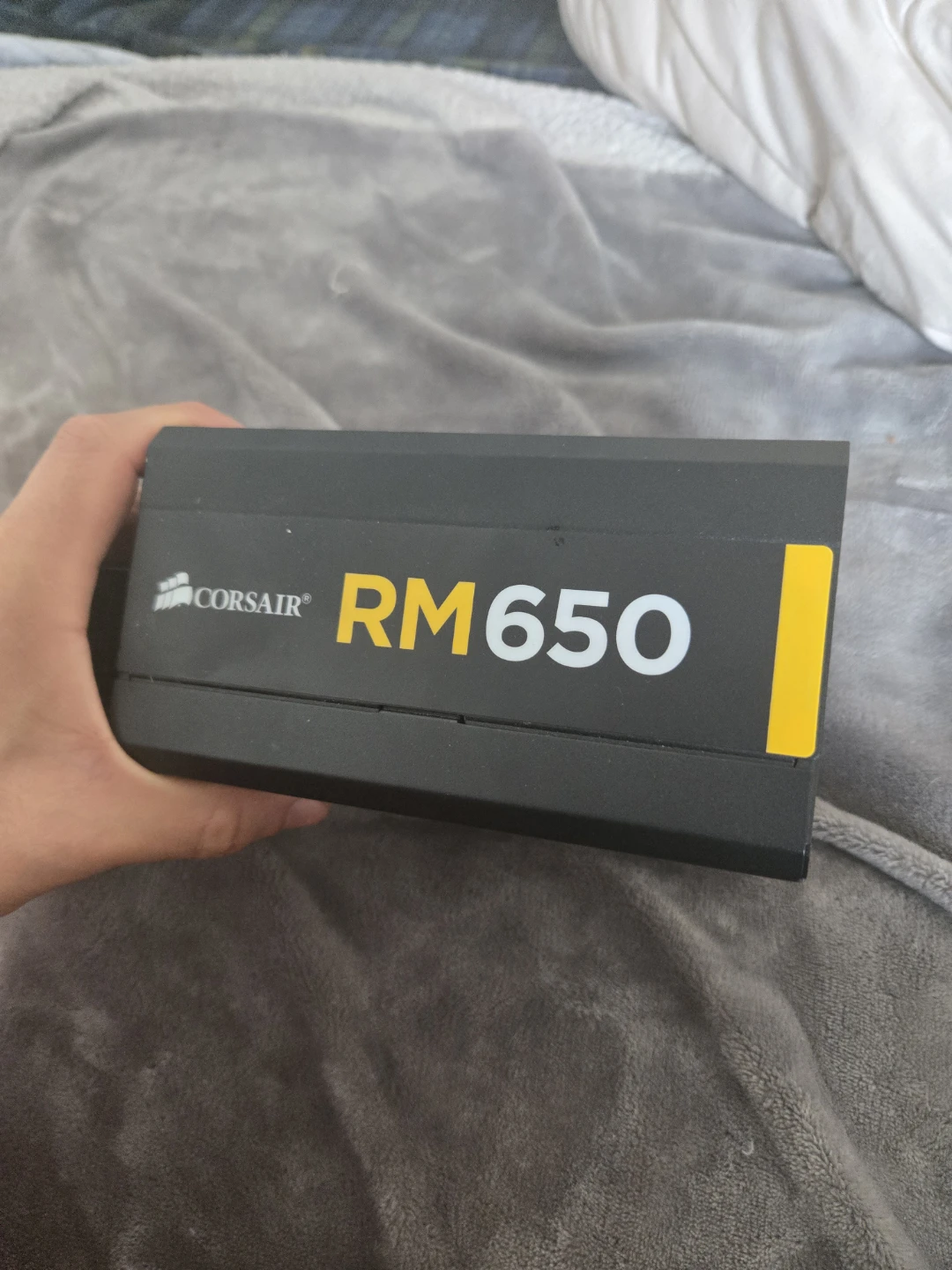 NEVER USED: Corsair RM650 650W GOLD Power Supply Uniti - photo 2