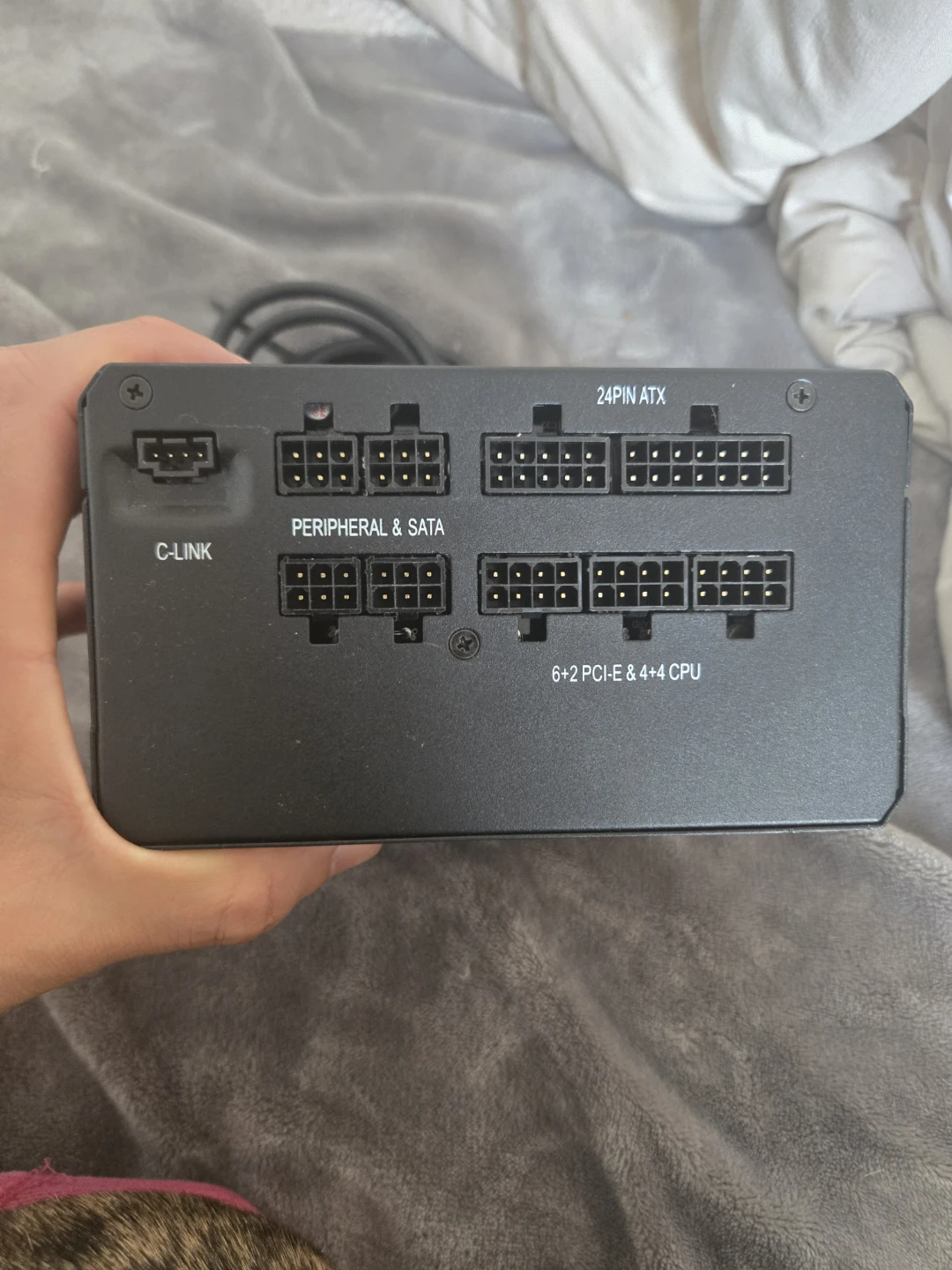 NEVER USED: Corsair RM650 650W GOLD Power Supply Uniti - photo 3