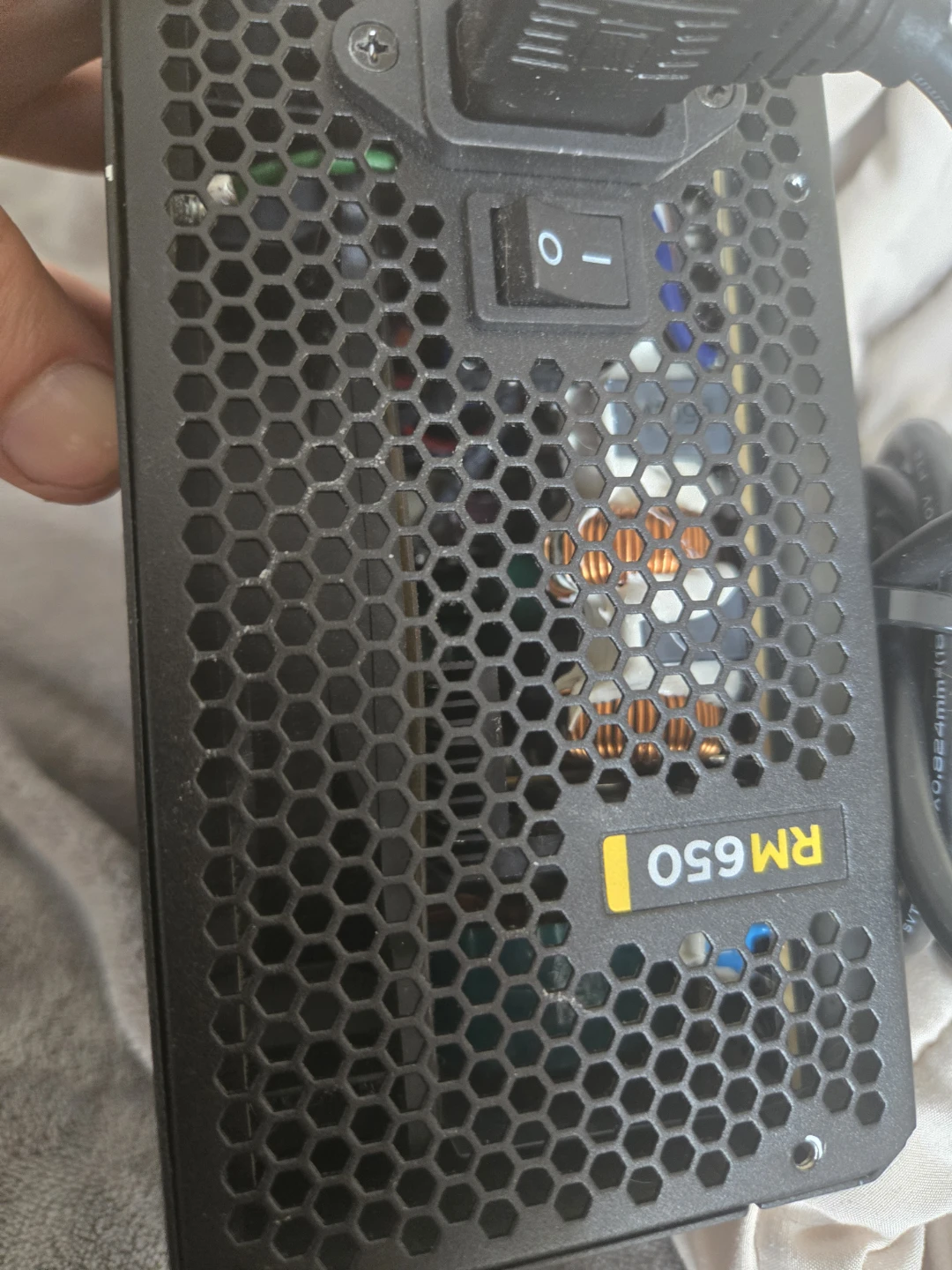NEVER USED: Corsair RM650 650W GOLD Power Supply Uniti - photo 5