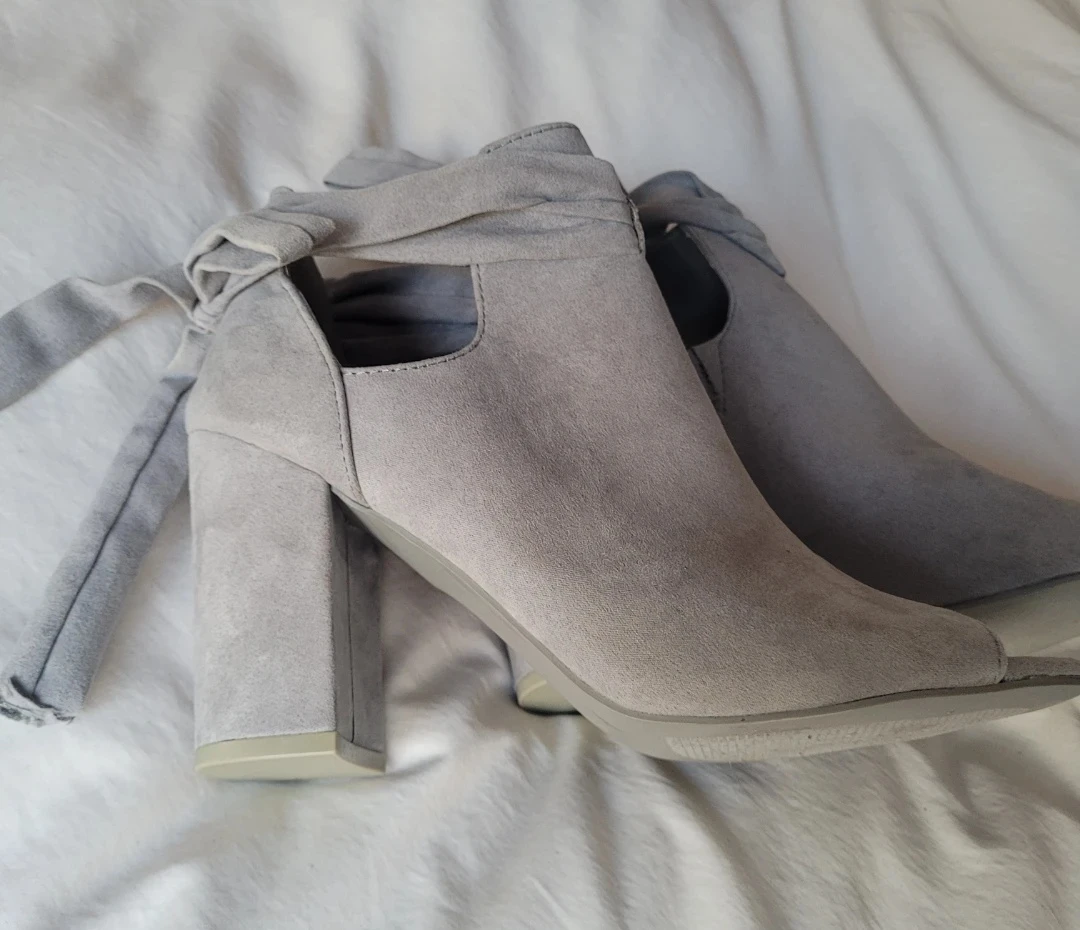 🏆Grey Peep-Toe Ankle Boots with Tie Accent - photo 2