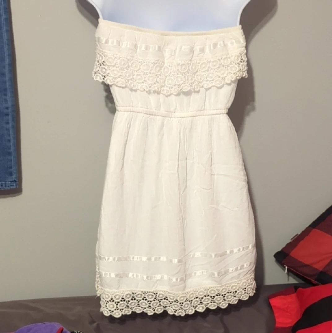 Dynamite White Strapless Crochet Trim Dress - photo 4