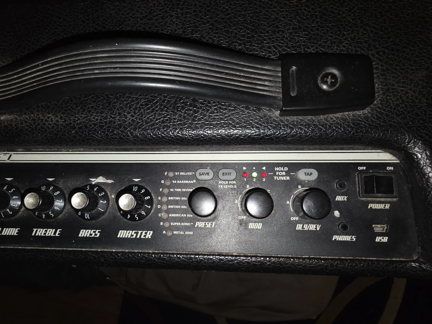 Fender Mustang I (v.2) Guitar Amplifier - photo 3