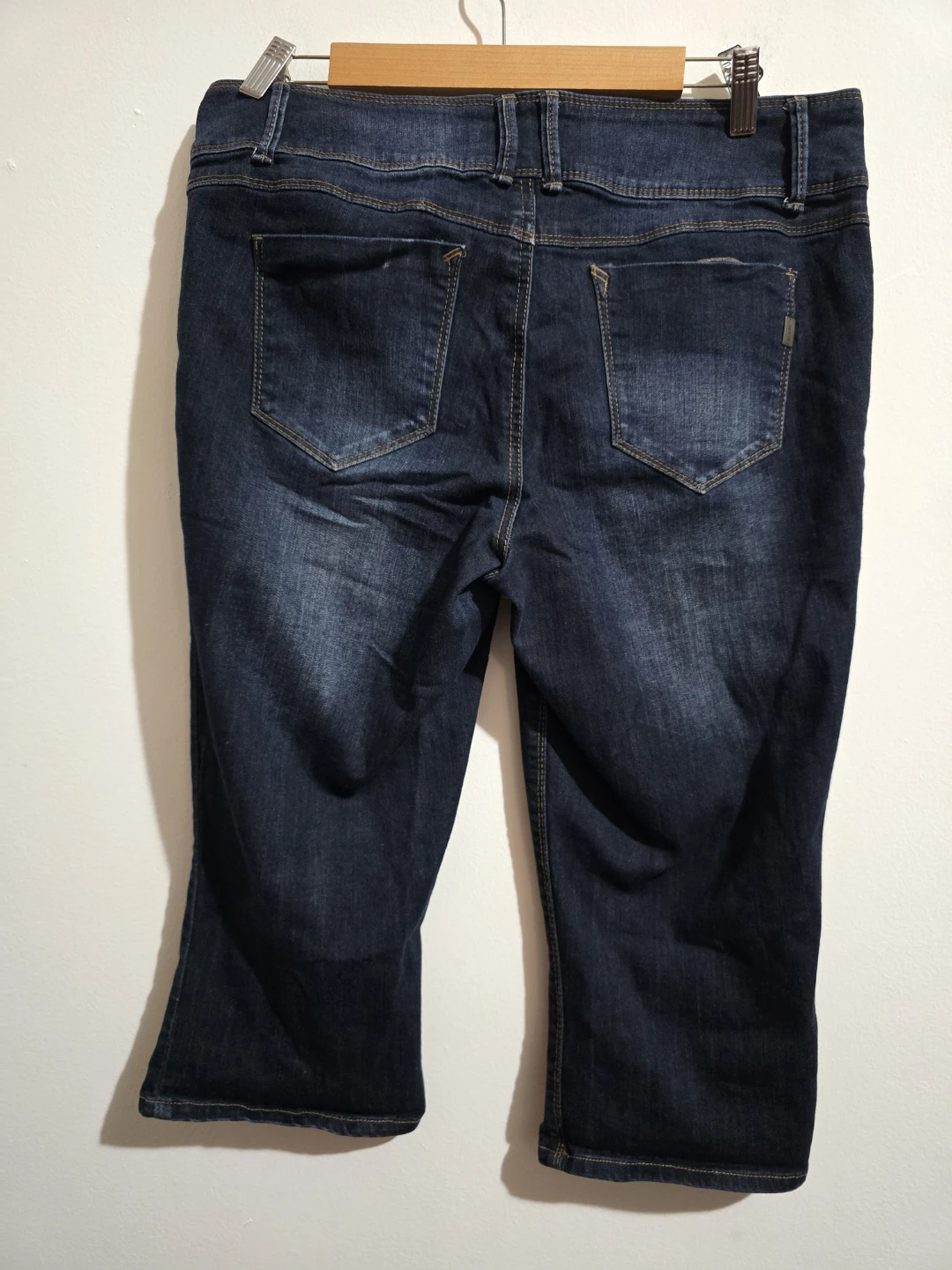 1822 Denim Women's Capri Jeans Size 14 - photo 3