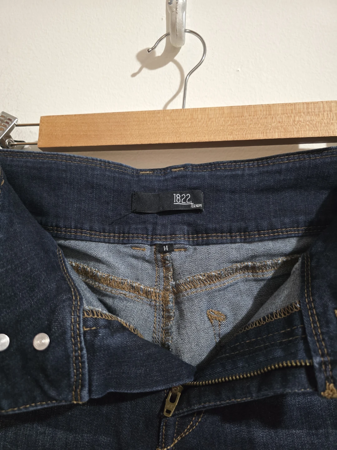 1822 Denim Women's Capri Jeans Size 14 - photo 4