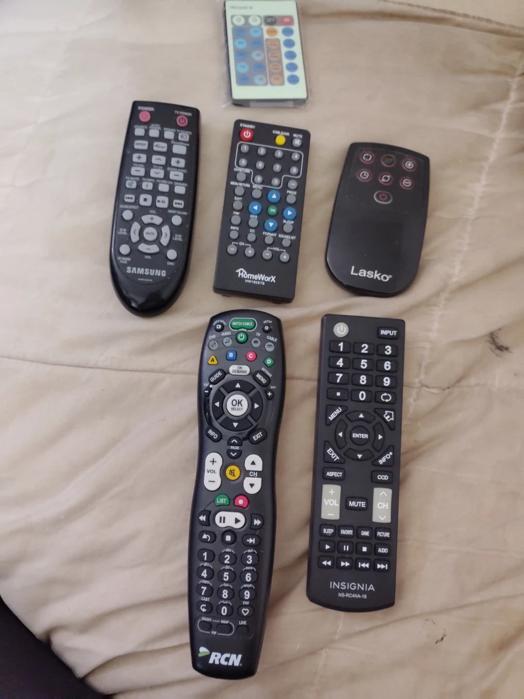 All remote control for sale not free - photo 4