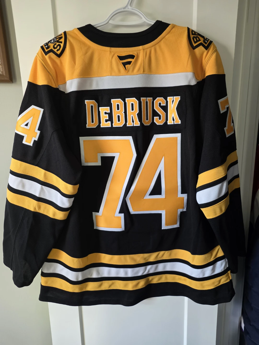 XL Boston Bruins DeBrusk #74 Hockey Premium Jersey w/ tags - photo 2
