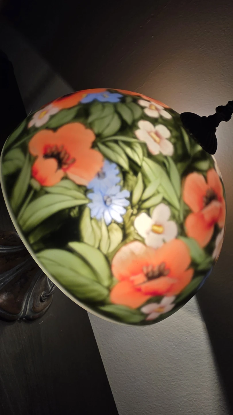 Antique Hand Painted Flower Garden Lamp - photo 4