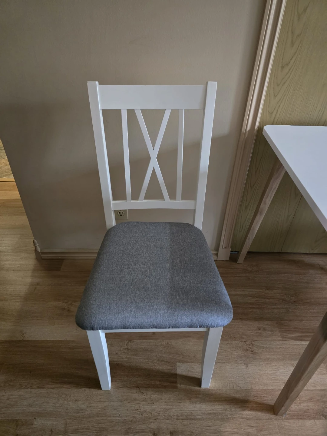 White Dining Table and Chairs Set - photo 4