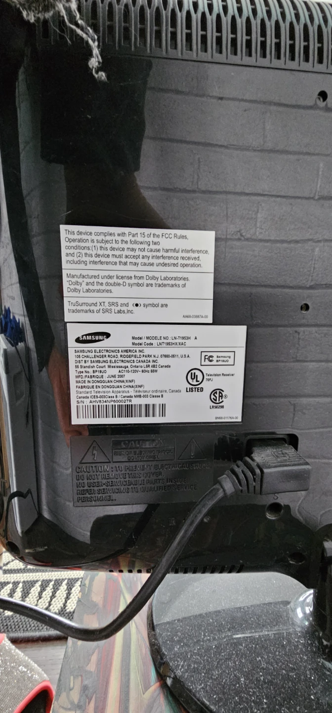 Samsung LN-T1953H LCD TV