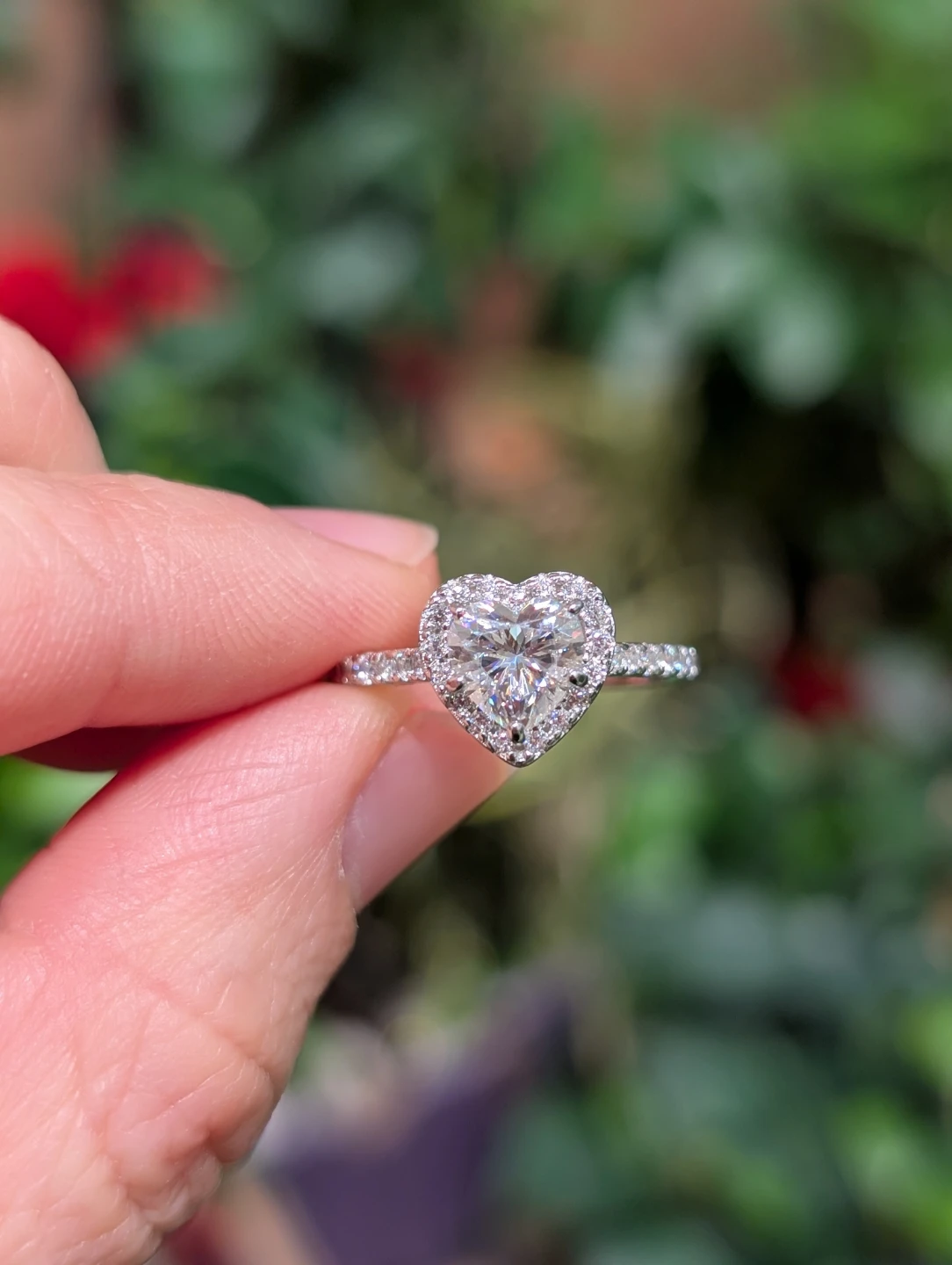 1ct heart-shaped moissanite halo ring - size 6 - photo 2