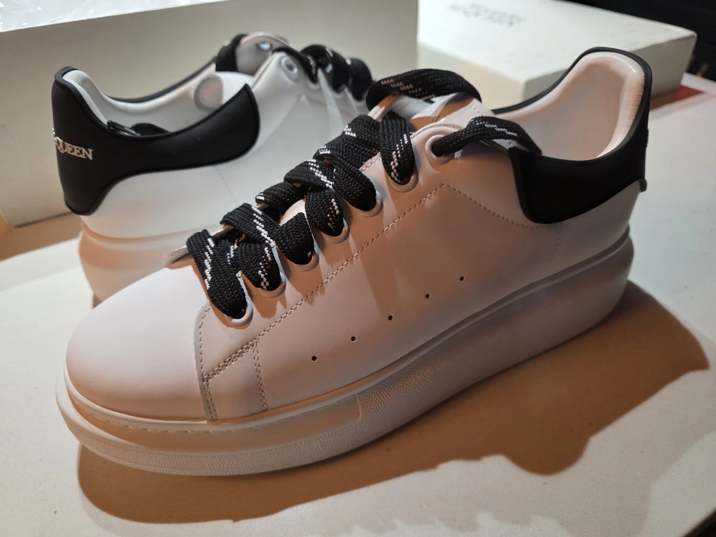 Alexander McQueen Oversized Sneaker White/Black - photo 3