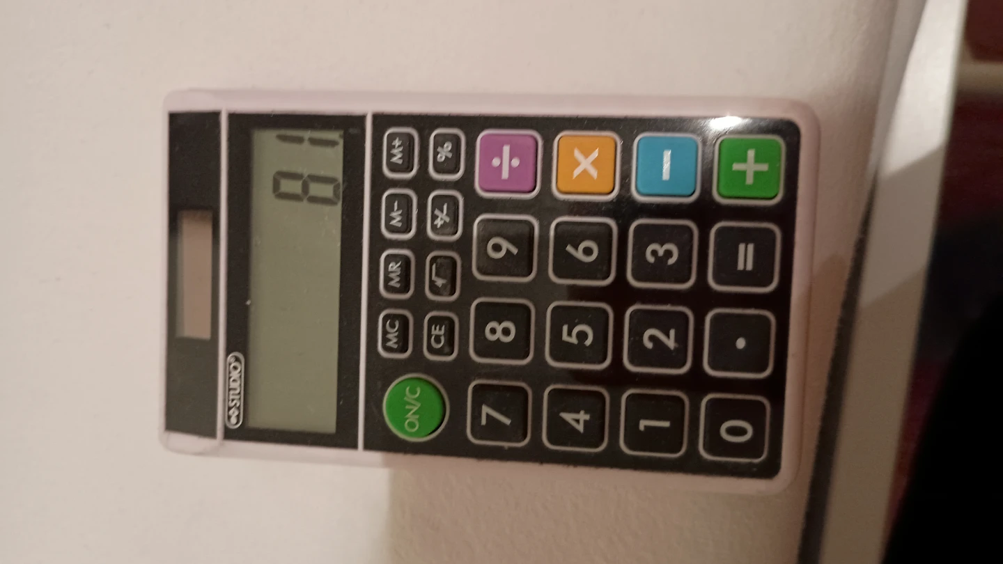STUDIO Calculator - photo 2