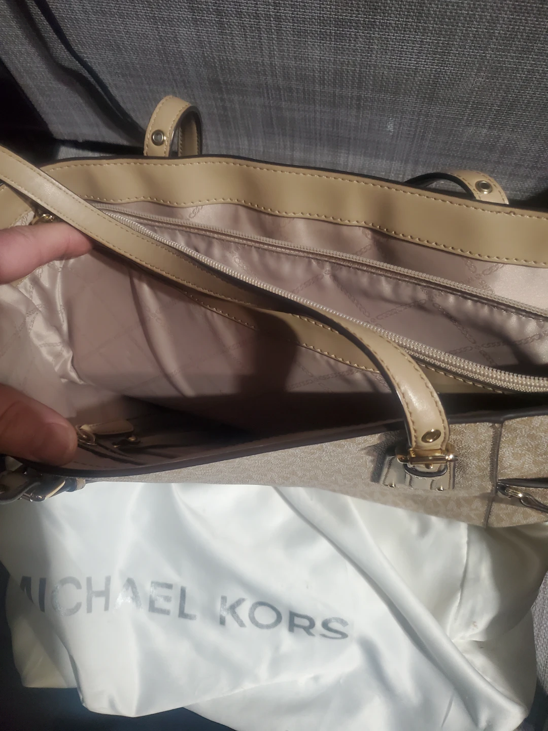 Michael Kors Tote Bag - photo 2
