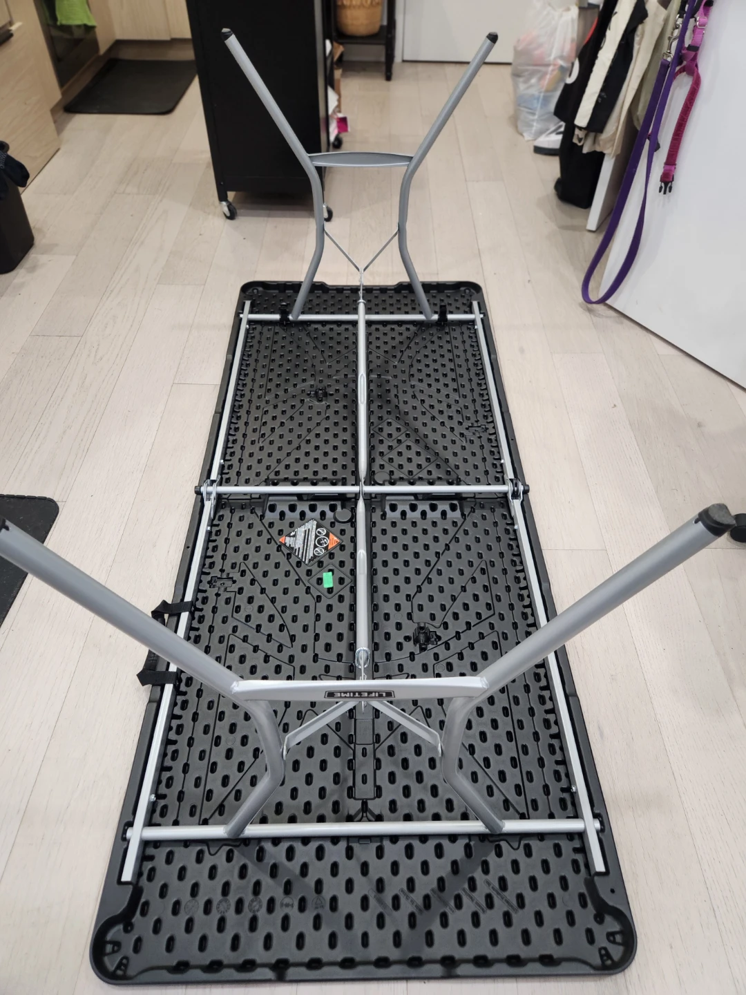 Lifetime Folding Table - 6 Foot - photo 4