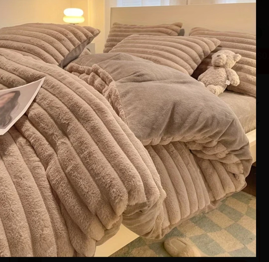 Fuzzy Striped Duvet Cover Set - King 4pc