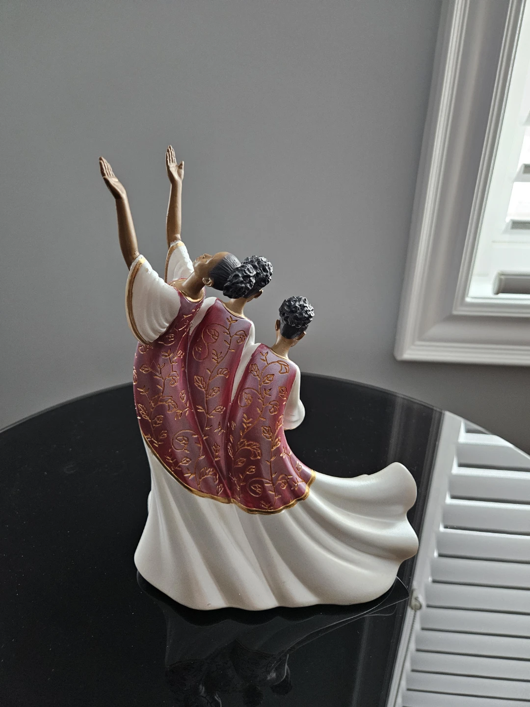 Giving Praise Angel Figurine - photo 2