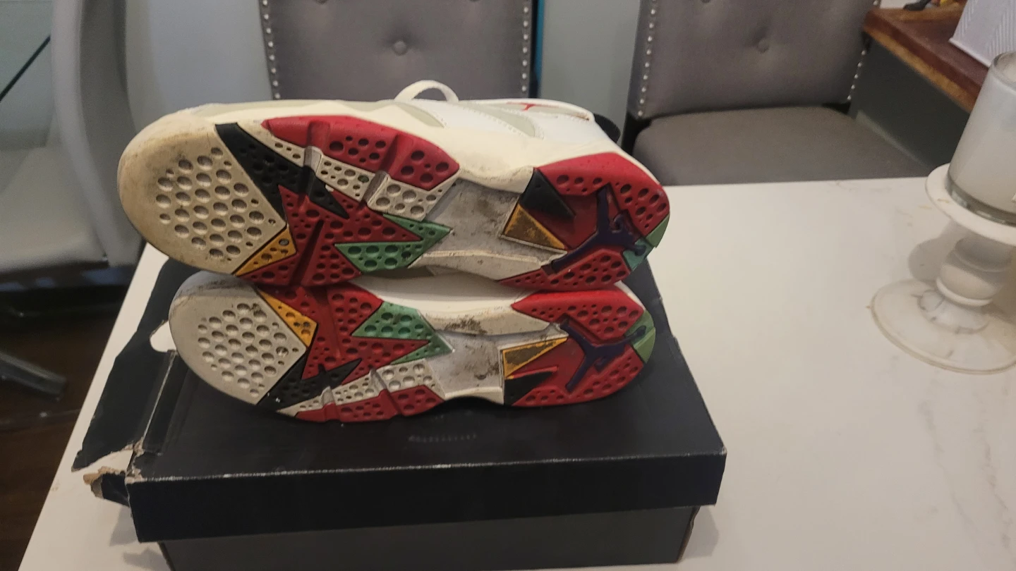 Air Jordan 7 Retro "Hare" Sneakers