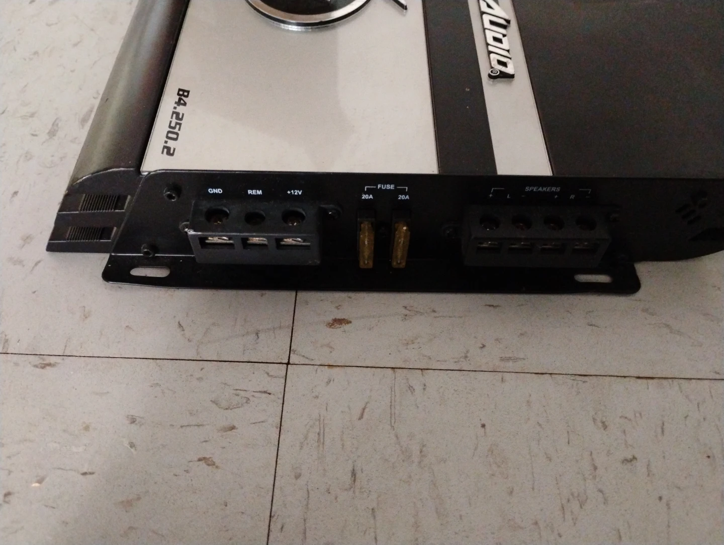 Lightning Audio B4.250.2 Car Amplifier - photo 2