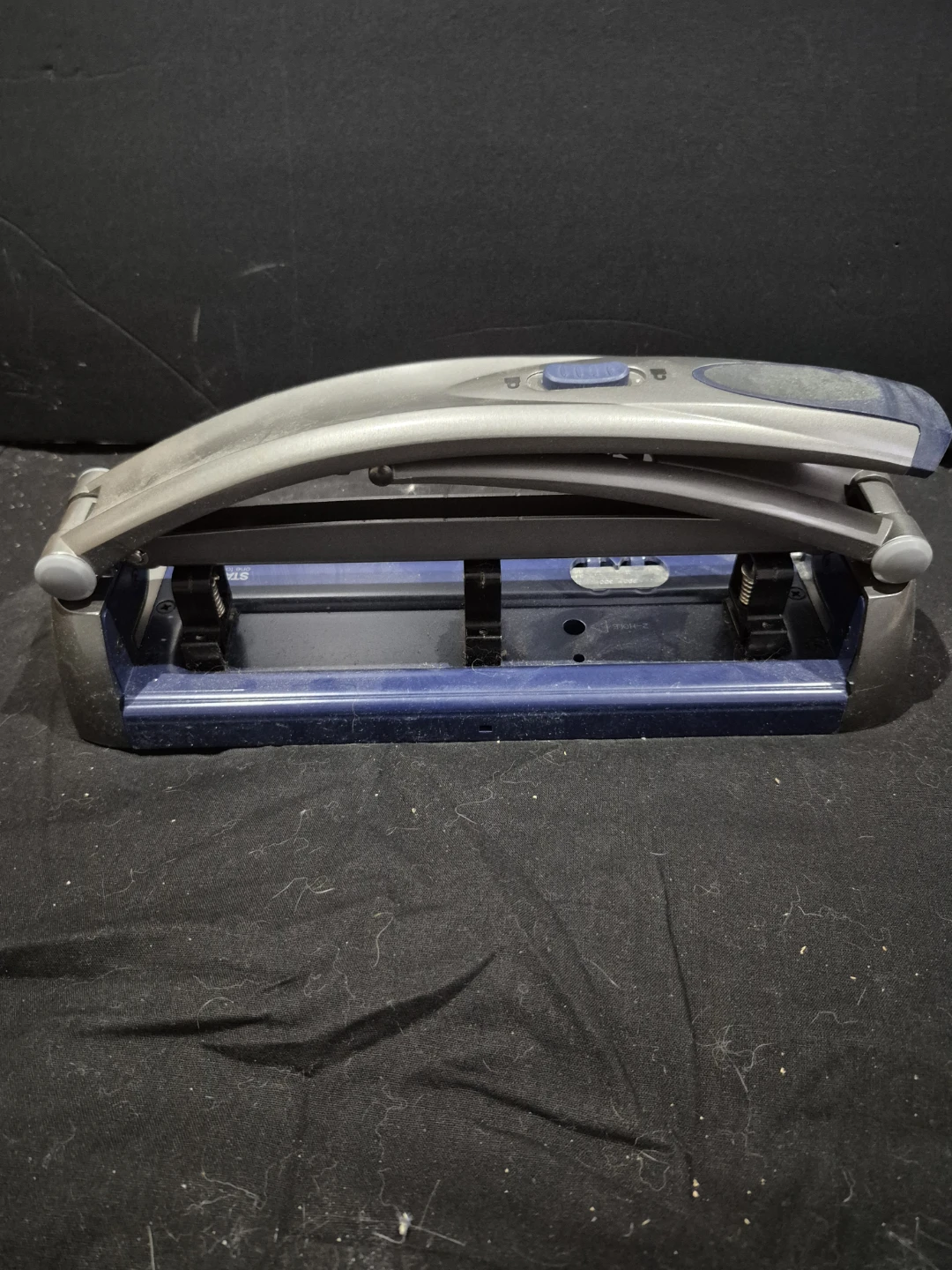 Heavy Duty 3 hole punch