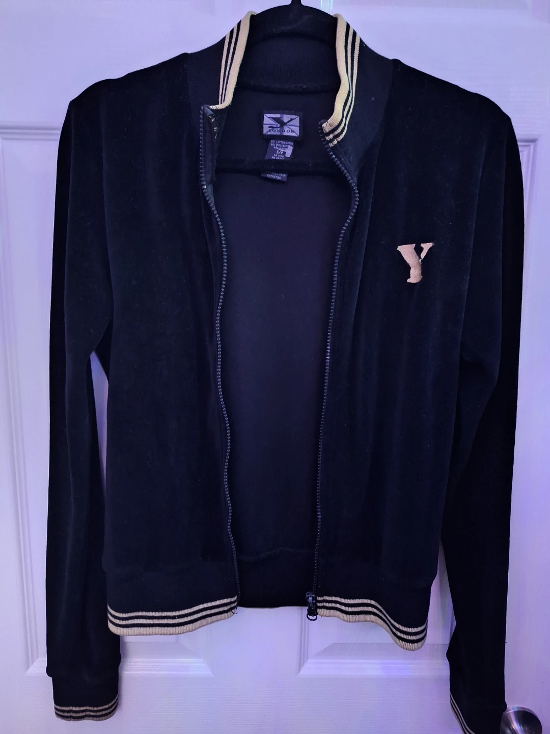 London Black Velour Zip Jacket Size S 🥕