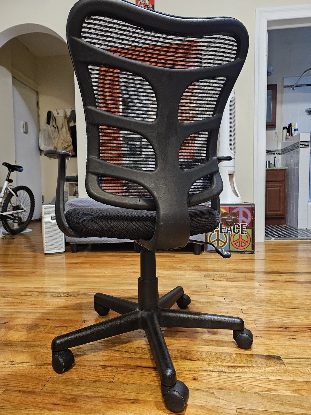 Black Mesh Office Chair with Wheels - photo 3