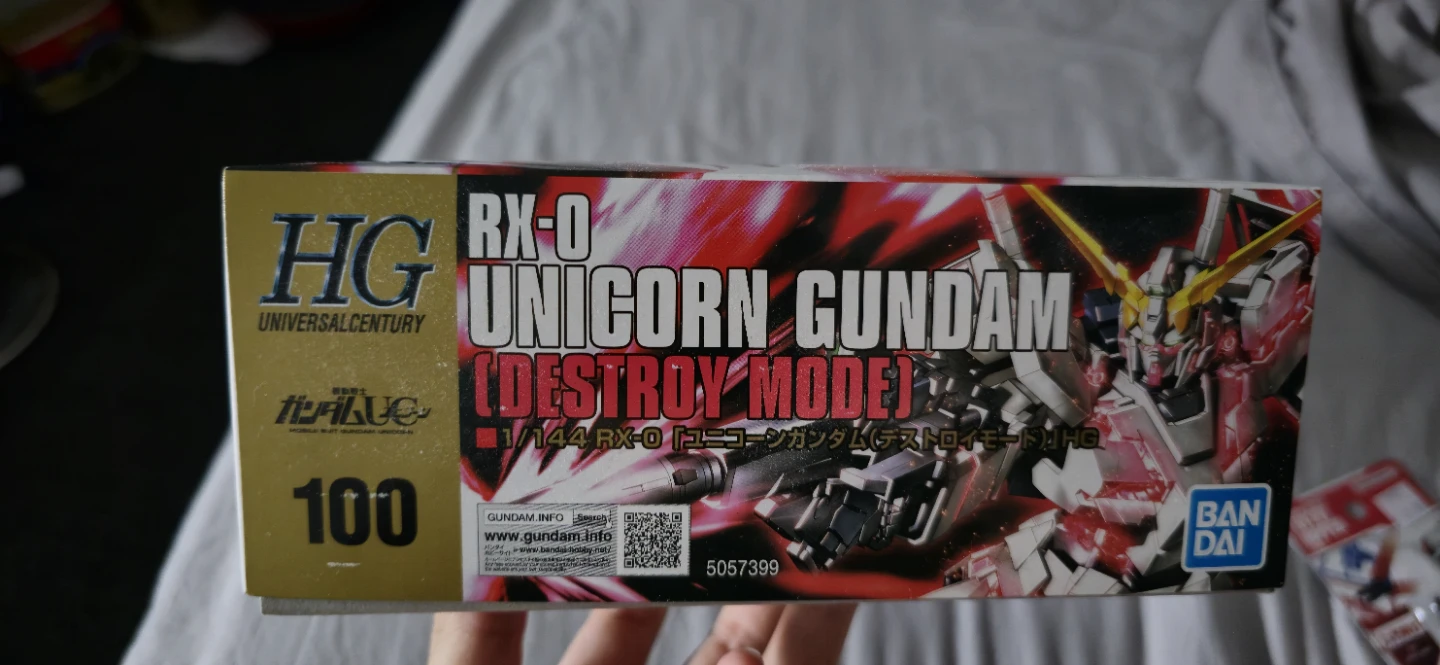 HG RX-0 Unicorn Gundam (Destroy Mode) 1/144 Scale Model Kit - photo 2