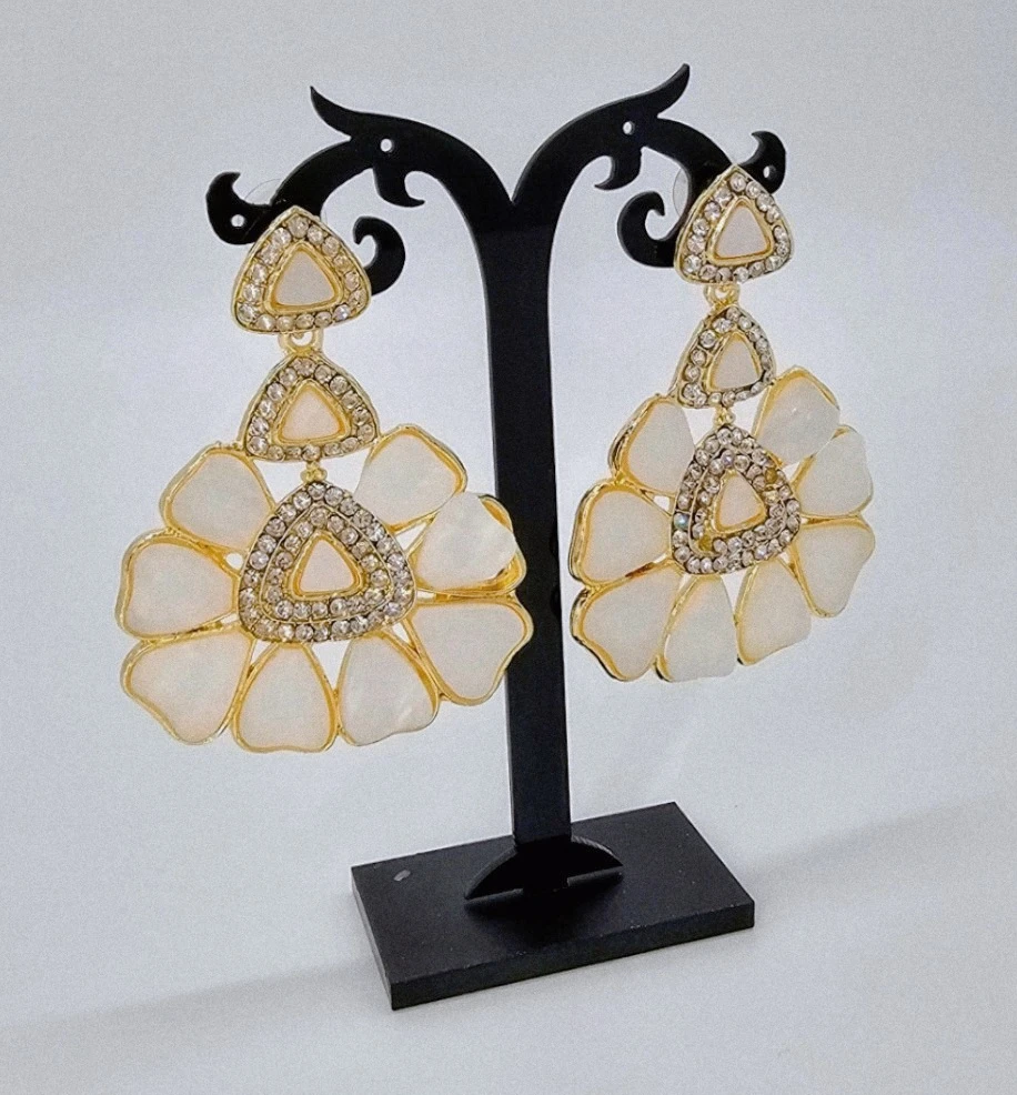 Women's Earrings - photo 3