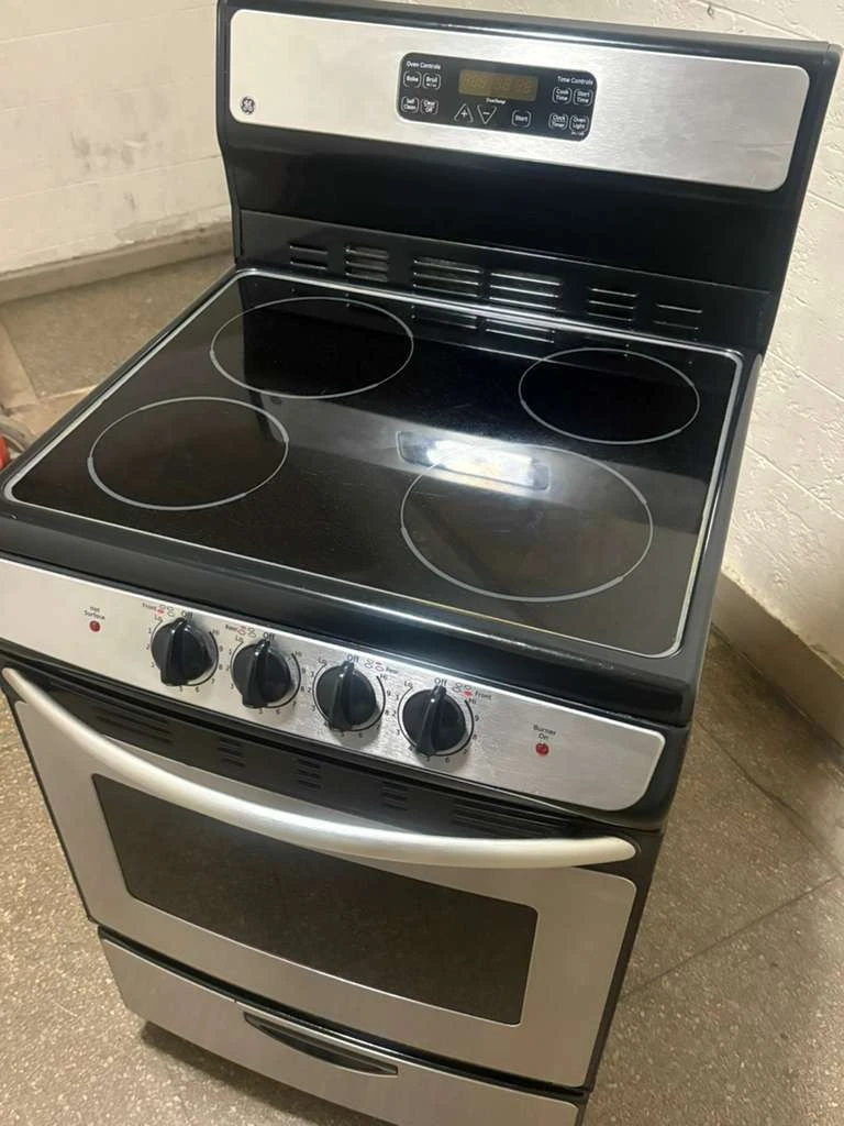 GE 24in Stainless steel electric stove