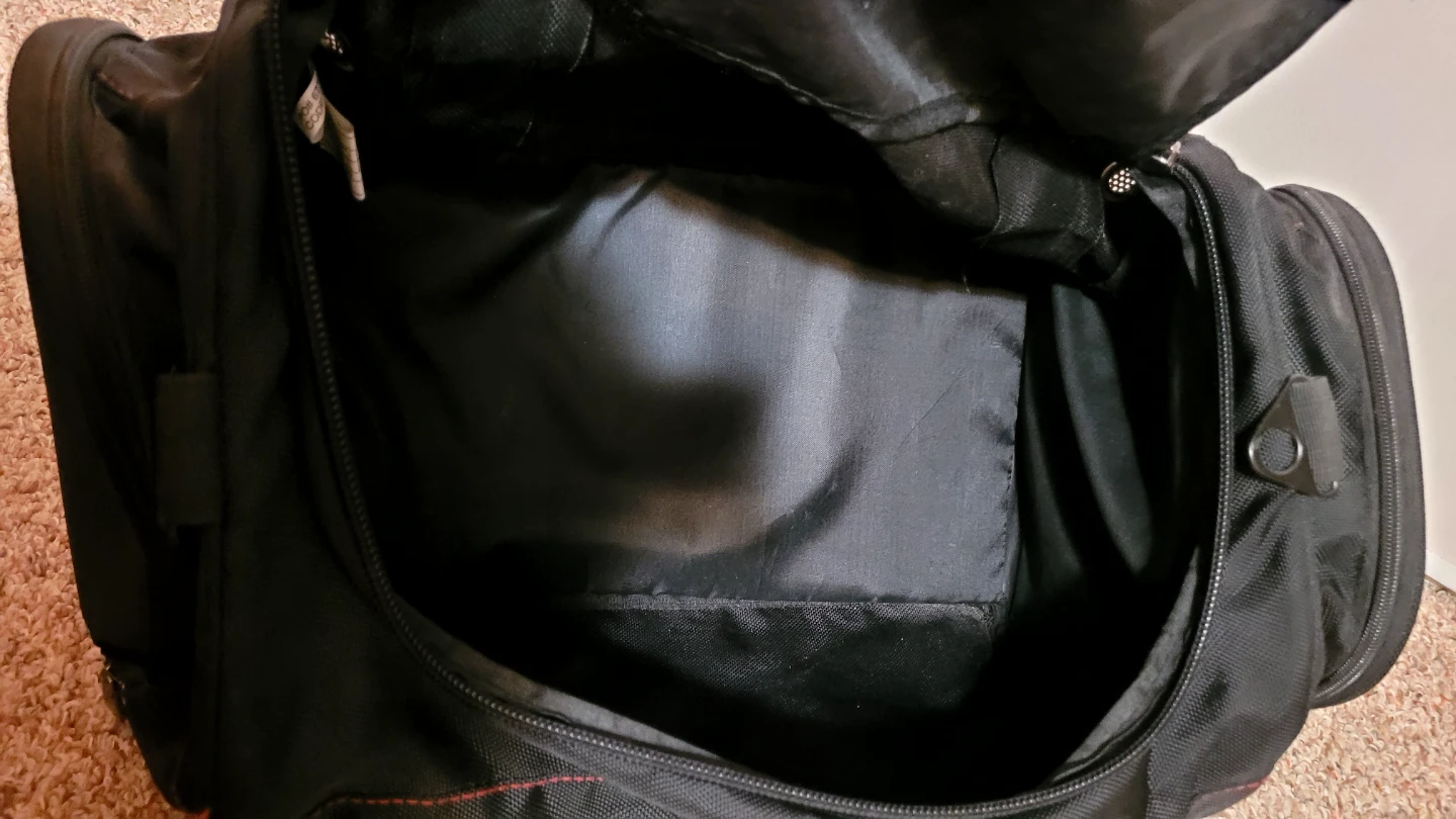 Swiss Gear Duffle / Gym Bag - photo 2