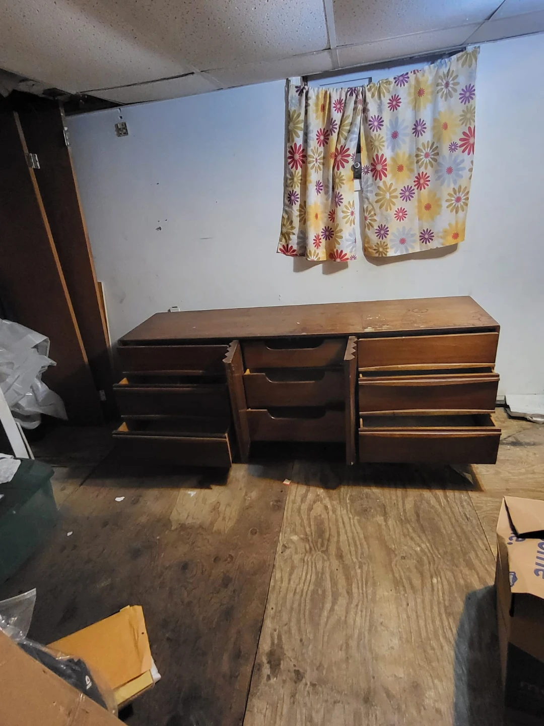 Wooden Dresser with 9 Drawers - photo 2