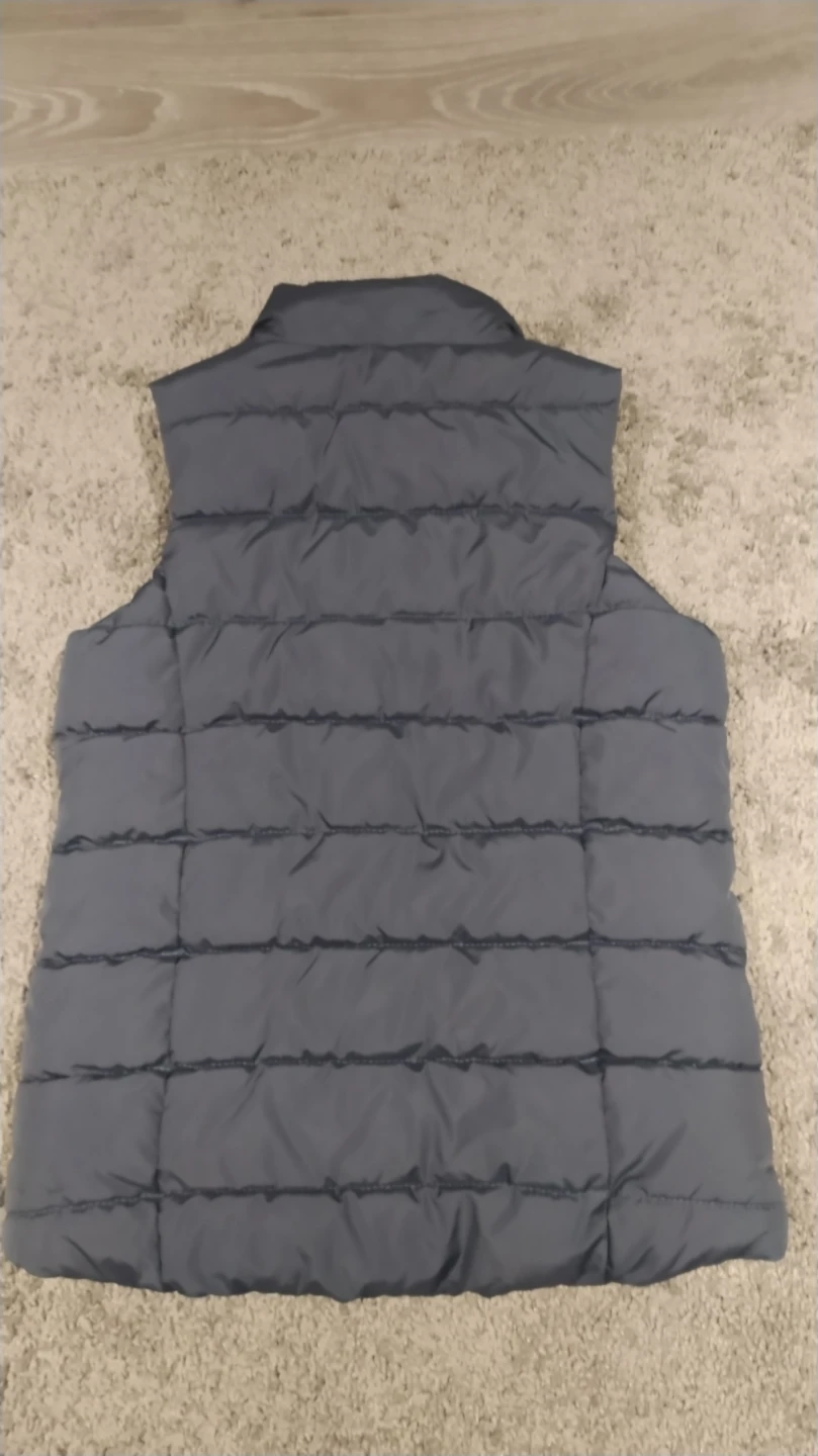 Old Navy Frost Free Puffer Vest Size M (8) Girls - photo 3